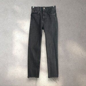 ZARA High Rise Straight Leg Jeans Women’s 0 Black Denim Raw Hem Y2K Dark Grunge